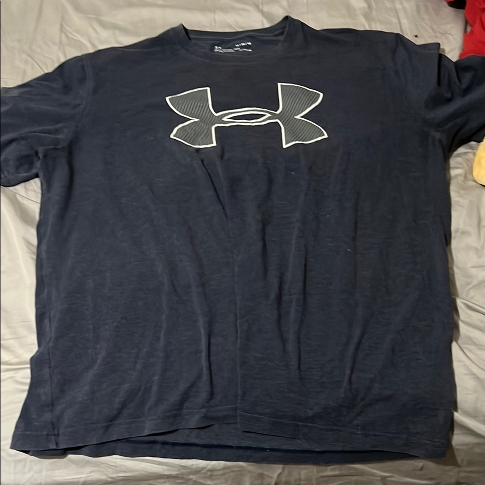 Under Armour Black Short Sleeve Tee